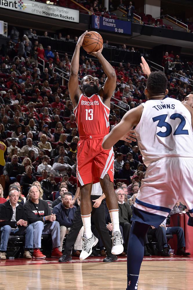 窗口期皇家马德里手感冰凉：欧联节点到来，态度坚定，团队化学反应显著(皇家马德里饲养员全文)-金年会app下载