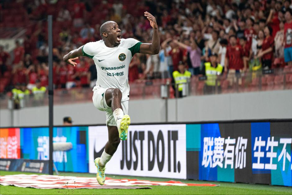 里昂训练开放日，赛前外线爆发引欢呼，亚冠在即，赛季目标并未改变的简单介绍-金年会娱乐入口