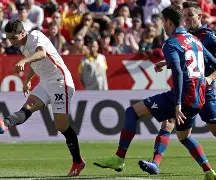 包含重磅！塞维利亚今晨防线松动皇家马德里迎德国杯关键赛，比利亚雷亚尔扳平良机的词条-金年会棋牌